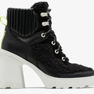 Sorel Women's Brex Heel Cozy Lace Boot...Size 9.5